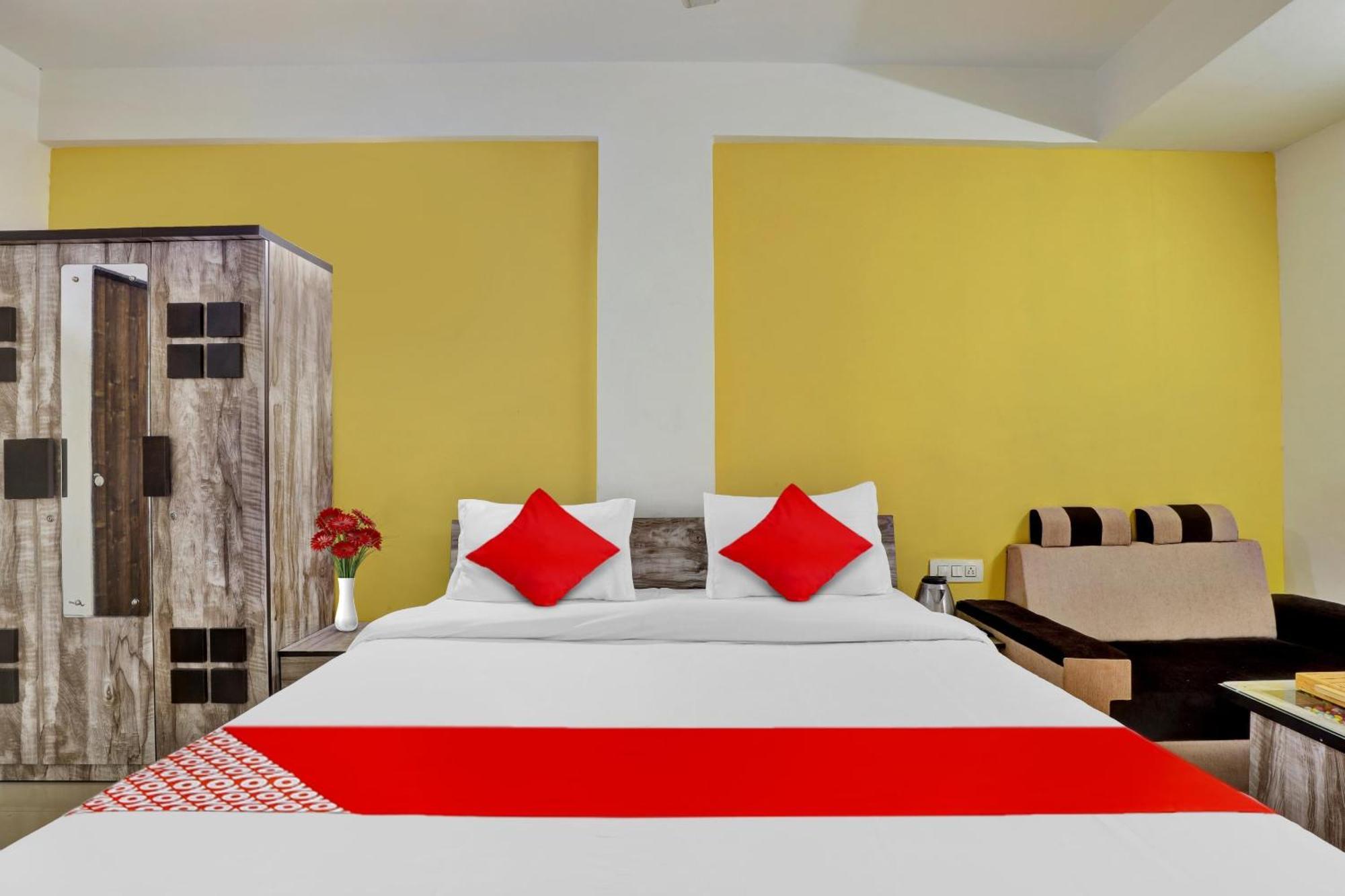 Fabhotel Relax Gandhinagar Exterior foto
