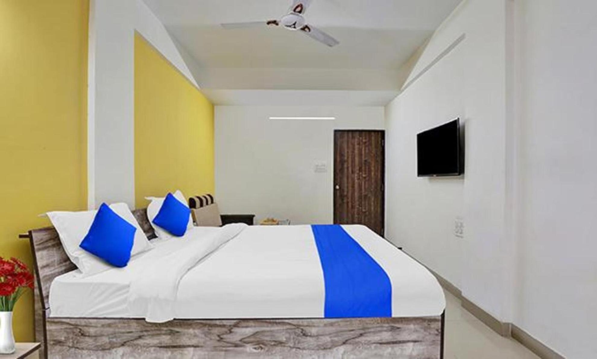 Fabhotel Relax Gandhinagar Exterior foto